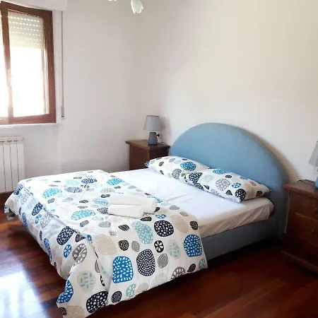 Casa Mario Dei Pini * فياريجيو