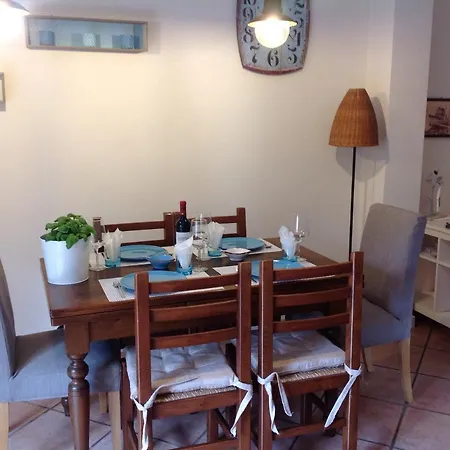 Casa Mario Dei Pini بيت للعطل *