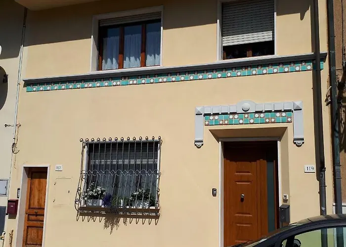 Casa Mario Dei Pini * Viareggio
