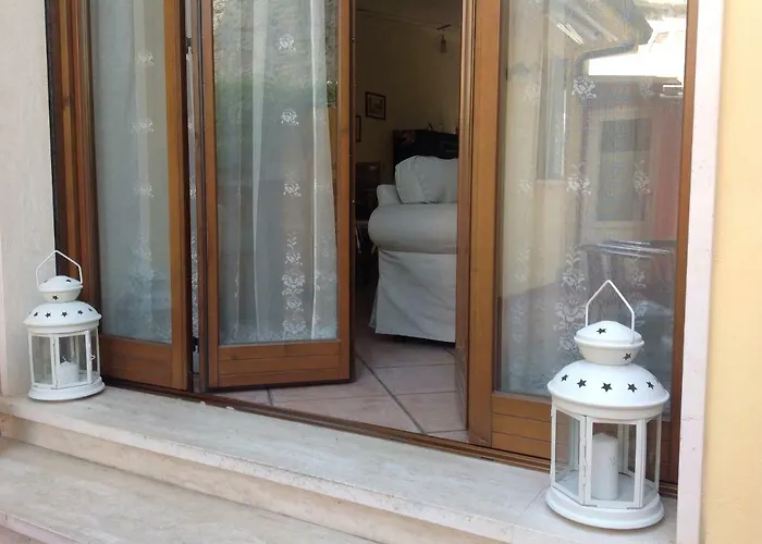 Casa Mario Dei Pini * Viareggio